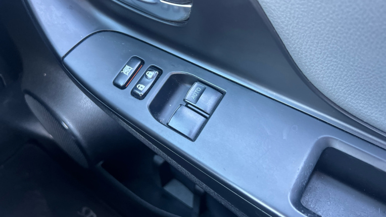 Toyota Yaris 1.5 Hybrid Icon 5dr CVT Hybrid Hatchback